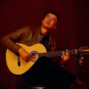 惩罚自己扒开🍑打屁股
