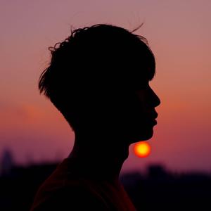 惩罚自己扒开🍑打屁股
